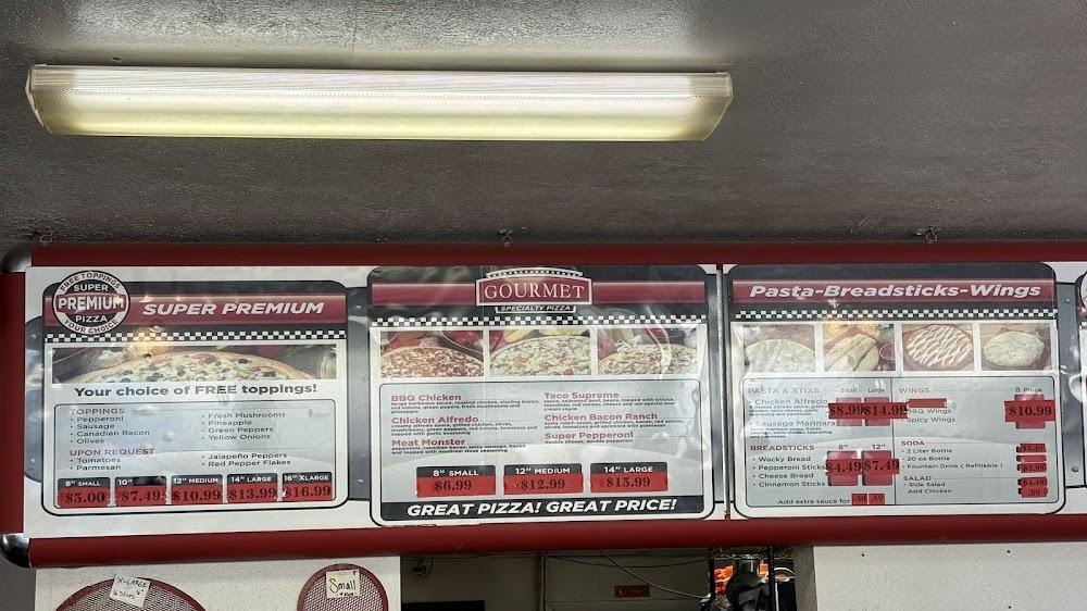 5 Buck Pizza Spicy Buffalo Wings (8pc)